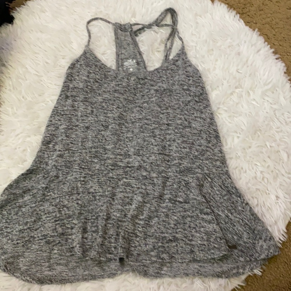 hollister tank top!!